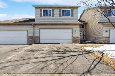 23 Pine Pl, Farmington, MN 55024