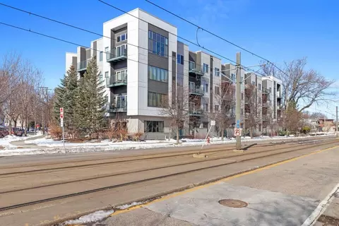 4750 E 53rd St #206, Minneapolis, MN 55417