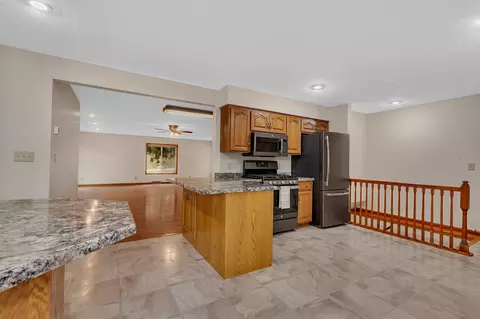 Kitchen - 18615 County Road 9, Avon, MN 56310 photo 6 of 9