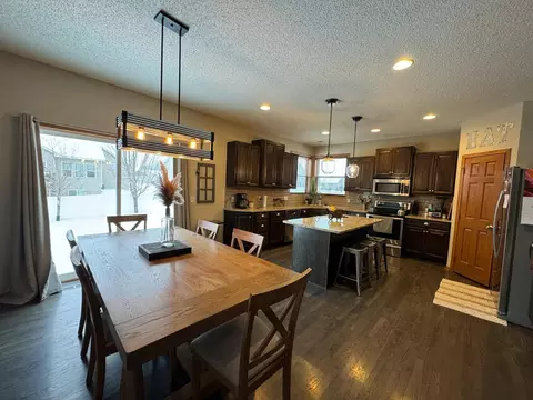 1202 12th St SE, New Prague, MN 56071