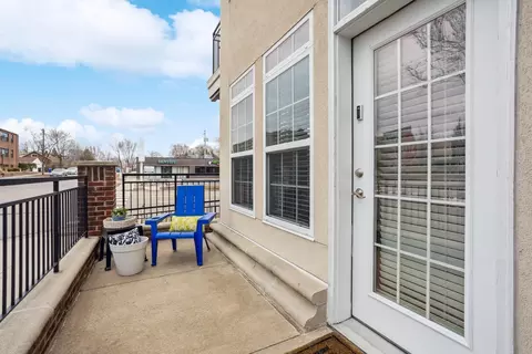 605 Snelling Ave S #107, Saint Paul, MN 55116