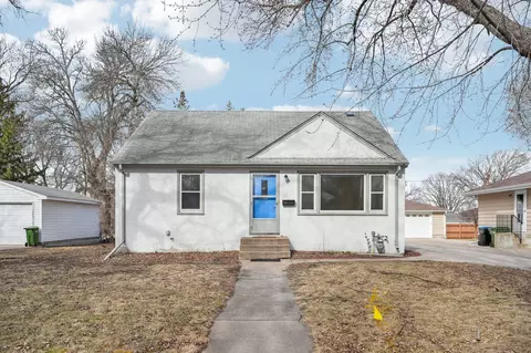 1831 Malvern St, Lauderdale, MN 55113