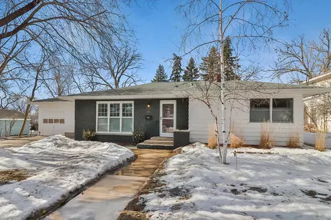 1314 Minnesota Ave, Detroit Lakes, MN 56501