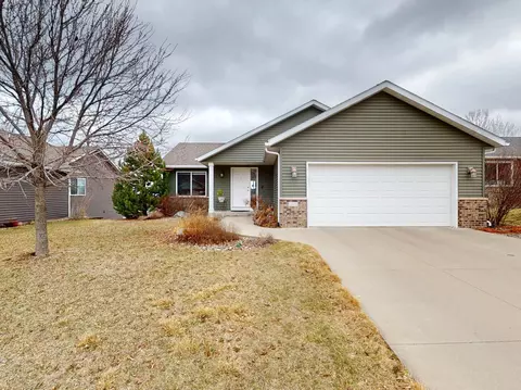 3660 46th Ave NW, Rochester, MN 55901