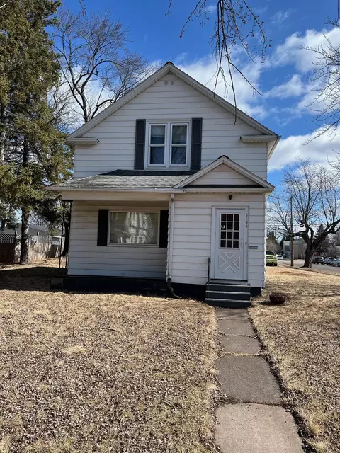 2130 Banks Ave, Superior, WI 54880