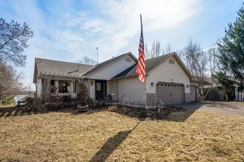 47963 Barber Dr, Stanchfield, MN 55080