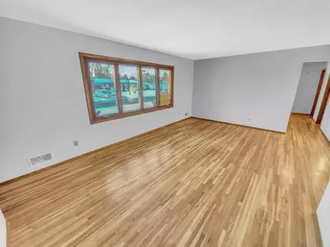 Living - 4248 Sandstone Dr, Eagan, MN 55122 photo 2 of 5