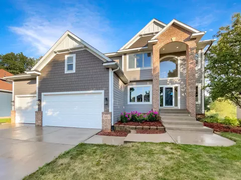 2412 132nd Ave NE, Blaine, MN 55449