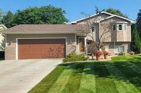 1211 143rd Ln NW, Andover, MN 55304