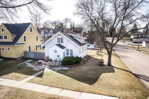 402 E Vasa Ave, Fergus Falls, MN 56537