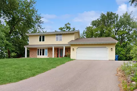 3055 Rosewood Ln N, Plymouth, MN 55441