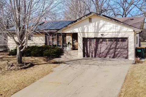 3800 Woodbine Ln N, Brooklyn Center, MN 55429