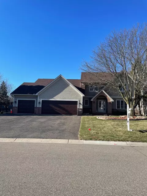 881 Ferndale St S, Maplewood, MN 55119