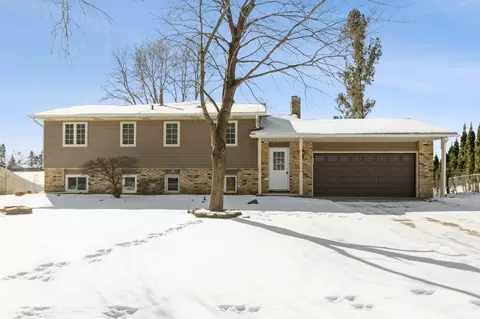 8069 71st Street Ct S, Cottage Grove, MN 55016