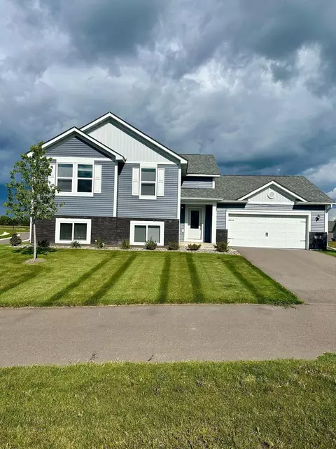 501 Douglas Dr S, Annandale, MN 55302