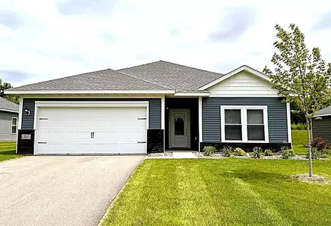 311 Florence Ave S, Annandale, MN 55302