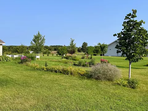 Exterior - 1015 7th Ave NE, Perham, MN 56573 photo 14 of 15