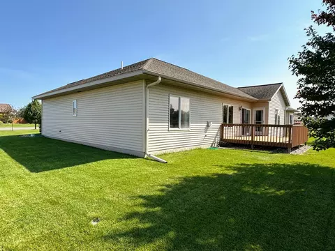 Exterior - 1015 7th Ave NE, Perham, MN 56573 photo 4 of 15