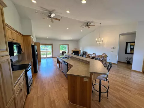 Kitchen - 1015 7th Ave NE, Perham, MN 56573 photo 4 of 6