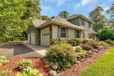 5492 Garden Hills Dr, Saint Augusta, MN 56301