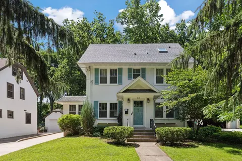 815 7th Ave SW, Rochester, MN 55902