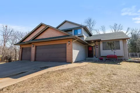 3420 S Vine St, Cambridge, MN 55008