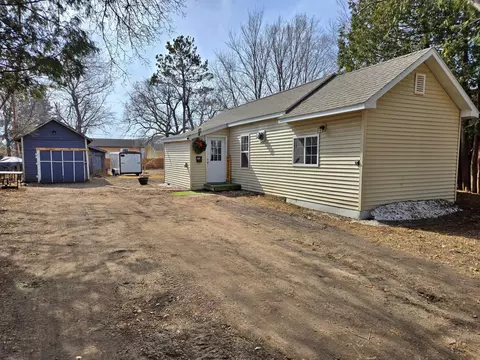 614 4th St W, Park Rapids, MN 56470