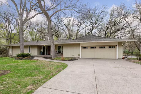 7008 Gleason Rd, Edina, MN 55439