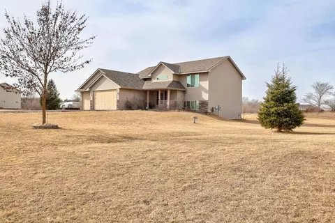 30055 145th St NW, Princeton, MN 55371