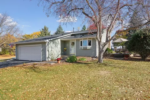 2890 Weston Ln N, Plymouth, MN 55447