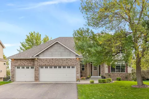 1233 S Windmill Crk, Waconia, MN 55387