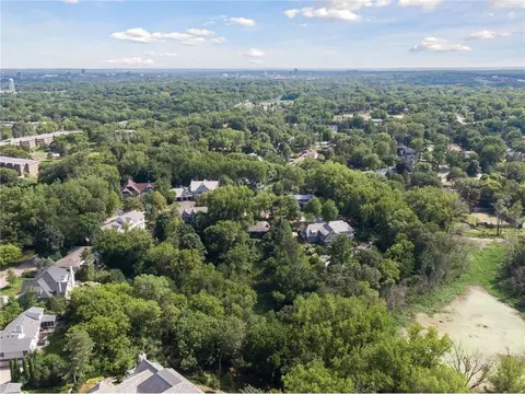 5124 Skyline Dr, Edina, MN 55436