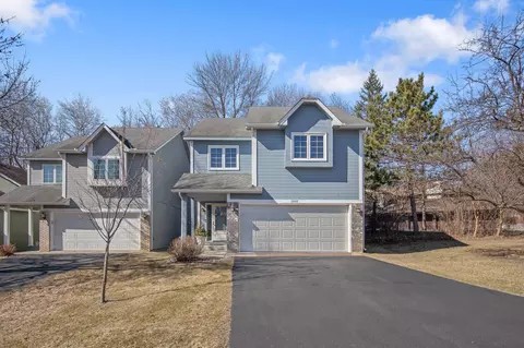 15549 Sussex Dr, Minnetonka, MN 55345