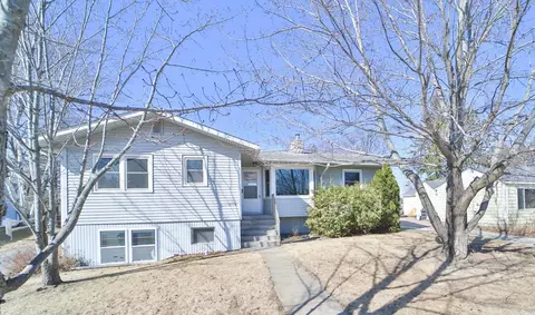 1014 S 7th St, Brainerd, MN 56401
