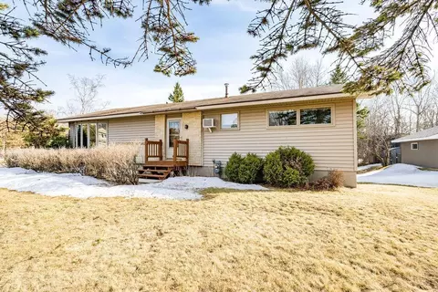 2734 Morris Thomas Rd, Duluth, MN 55811