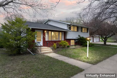 305 17th St NE, Rochester, MN 55906