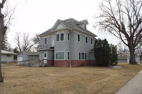 128 Poulson Ave, Henning, MN 56551