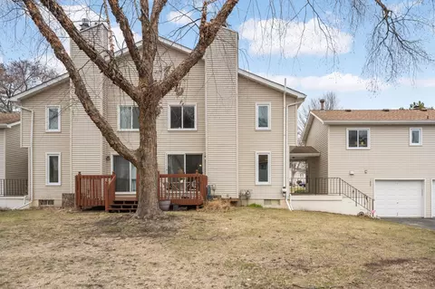 7408 Landau Curv, Bloomington, MN 55438