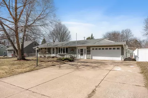 3809 Mcknight Rd N, White Bear Lake, MN 55110