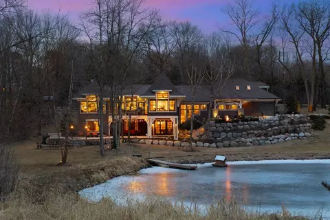 18400 Maple Ridge Rd, Woodland, MN 55391
