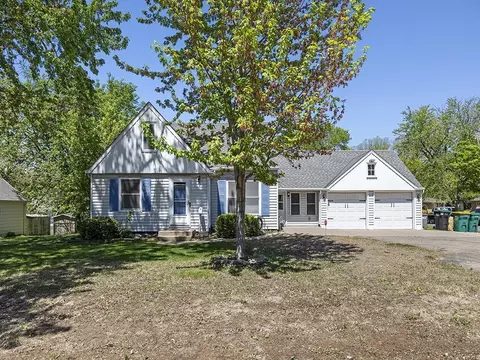220 E 66th St, Richfield, MN 55423
