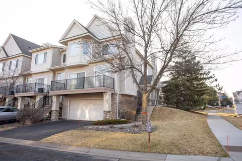 2263 Eagle Trace Ln, Woodbury, MN 55129