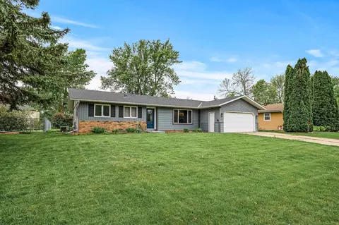 1319 21st St W, Hastings, MN 55033