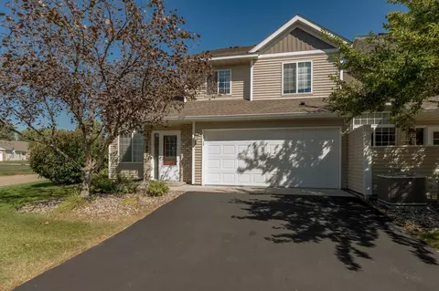 1661 Stone Meadow Blvd, Shakopee, MN 55379