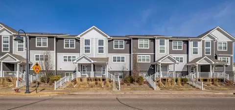 667 Village Dr, Lino Lakes, MN 55014