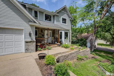 9801 Gillard Ave NE, Monticello, MN 55362