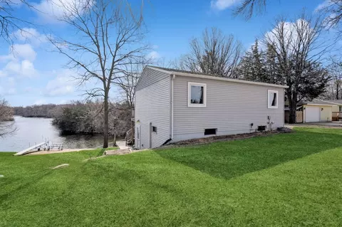 20433 Fruitwood Rd, Richmond, MN 56368