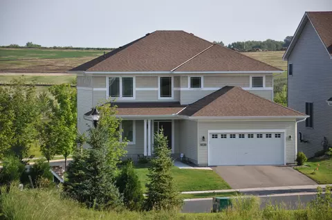 15451 Plumstone Dr, Eden Prairie, MN 55347
