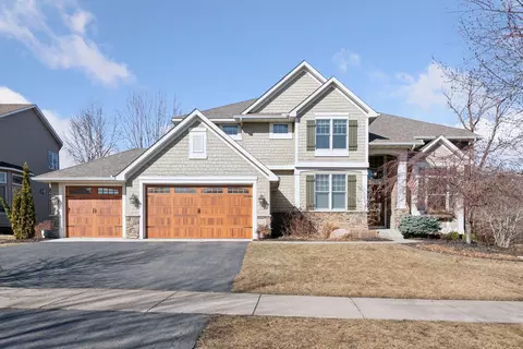 1610 Field Dr, Victoria, MN 55386