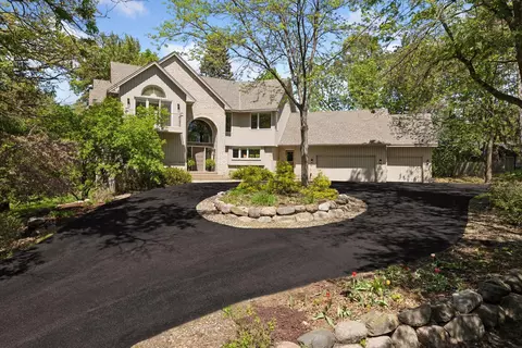 12200 Hilloway Rd W, Minnetonka, MN 55305